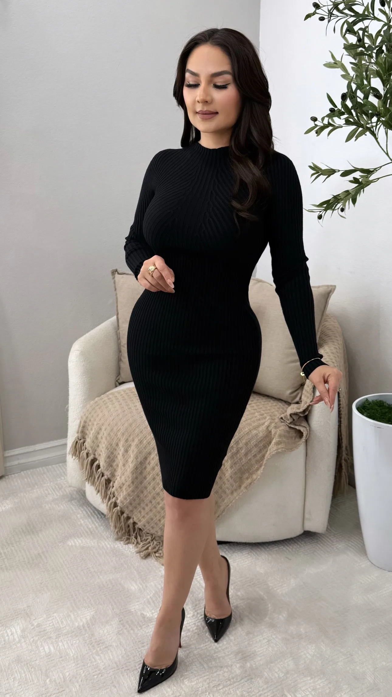 OLIVIA BLACK DRESS