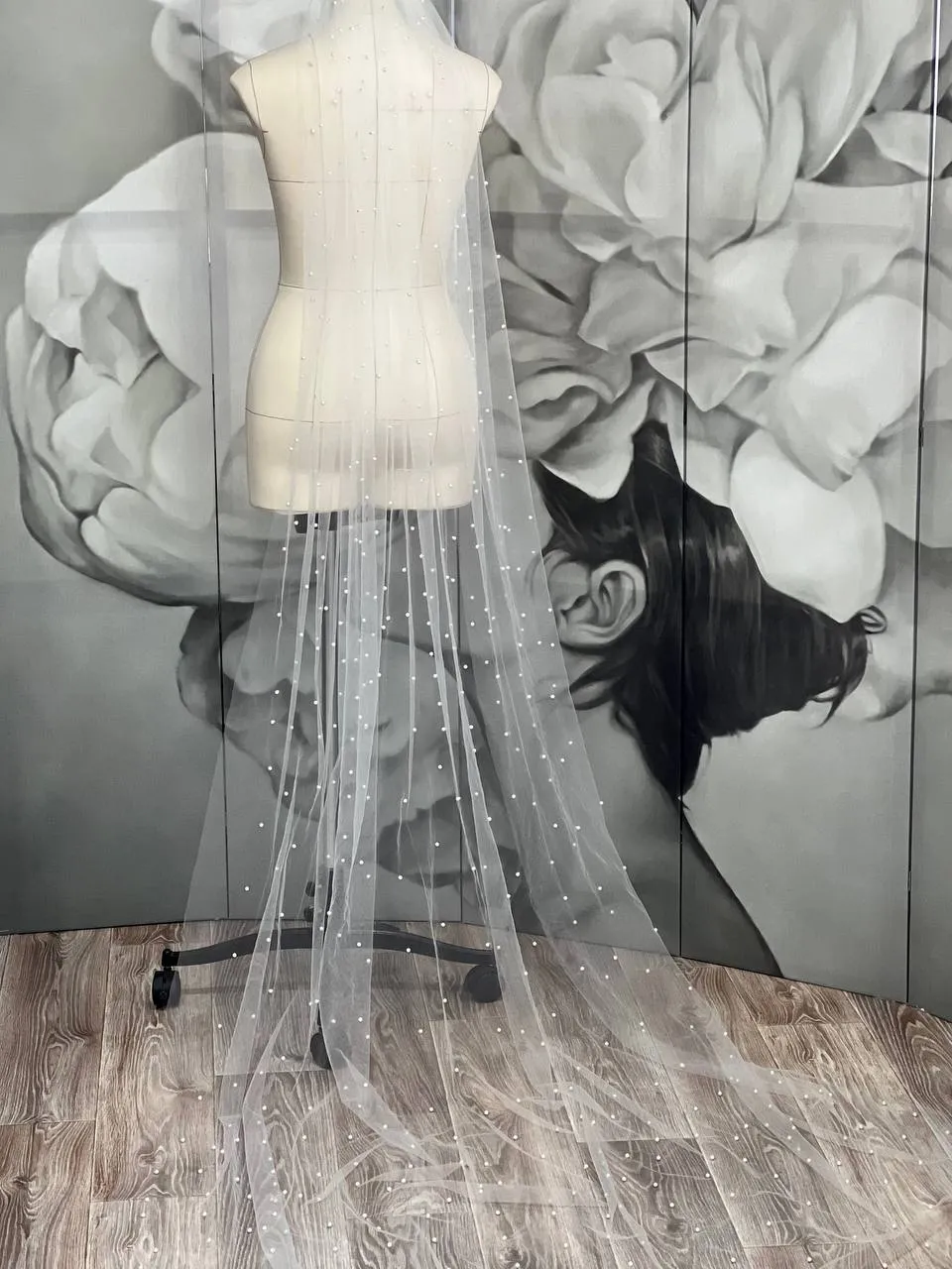 Pearl tulle veil