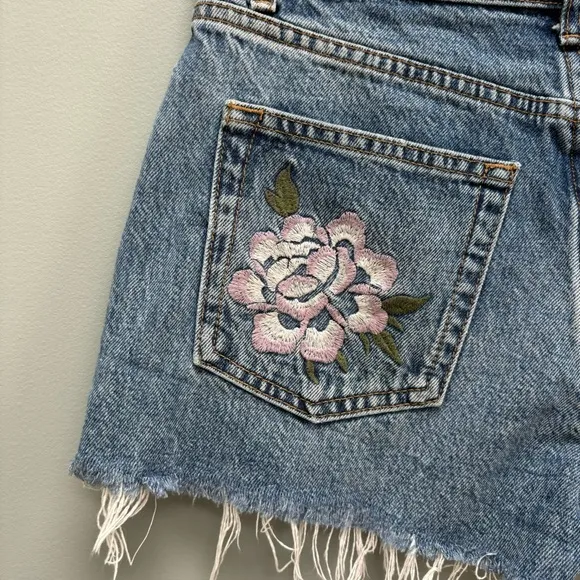 Reformation Jeans Charlie High Rise Jean Short in Fauna Embroidery 26
