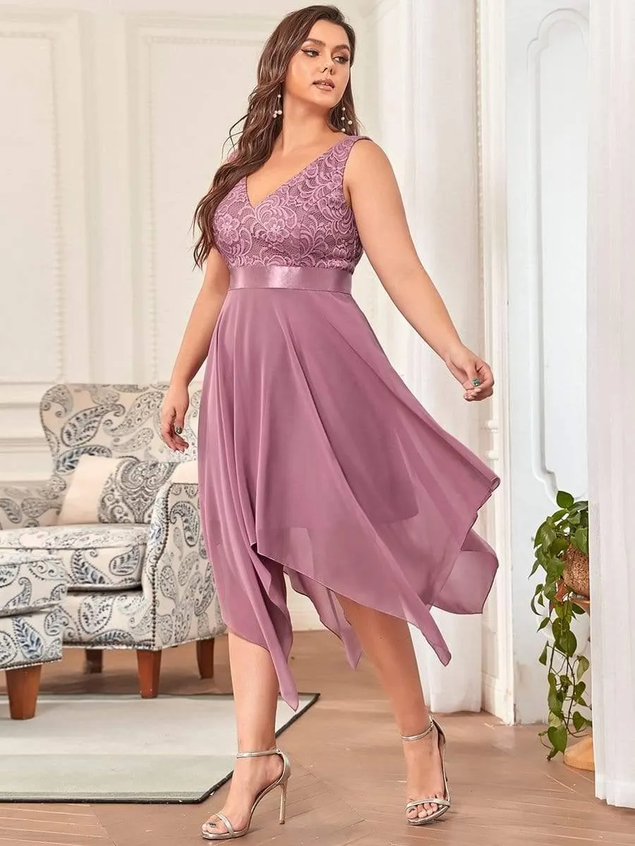 Robe de demoiselle d'honneur en dentelle et en mousseline de soie à col en V de grande taille