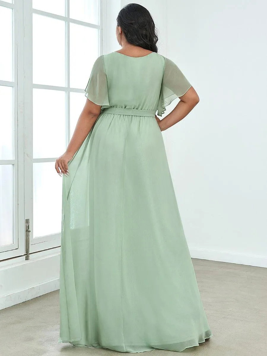 Robe de demoiselle d'honneur en mousseline de soie longue de grande taille à encolure en V Maxi