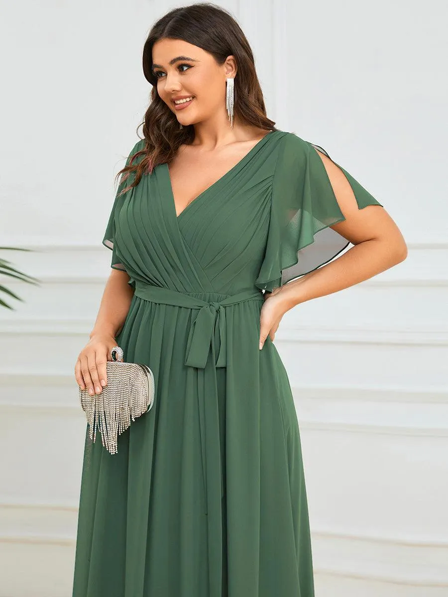 Robe de demoiselle d'honneur en mousseline de soie longue de grande taille à encolure en V Maxi