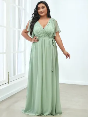 Robe de demoiselle d'honneur en mousseline de soie longue de grande taille à encolure en V Maxi