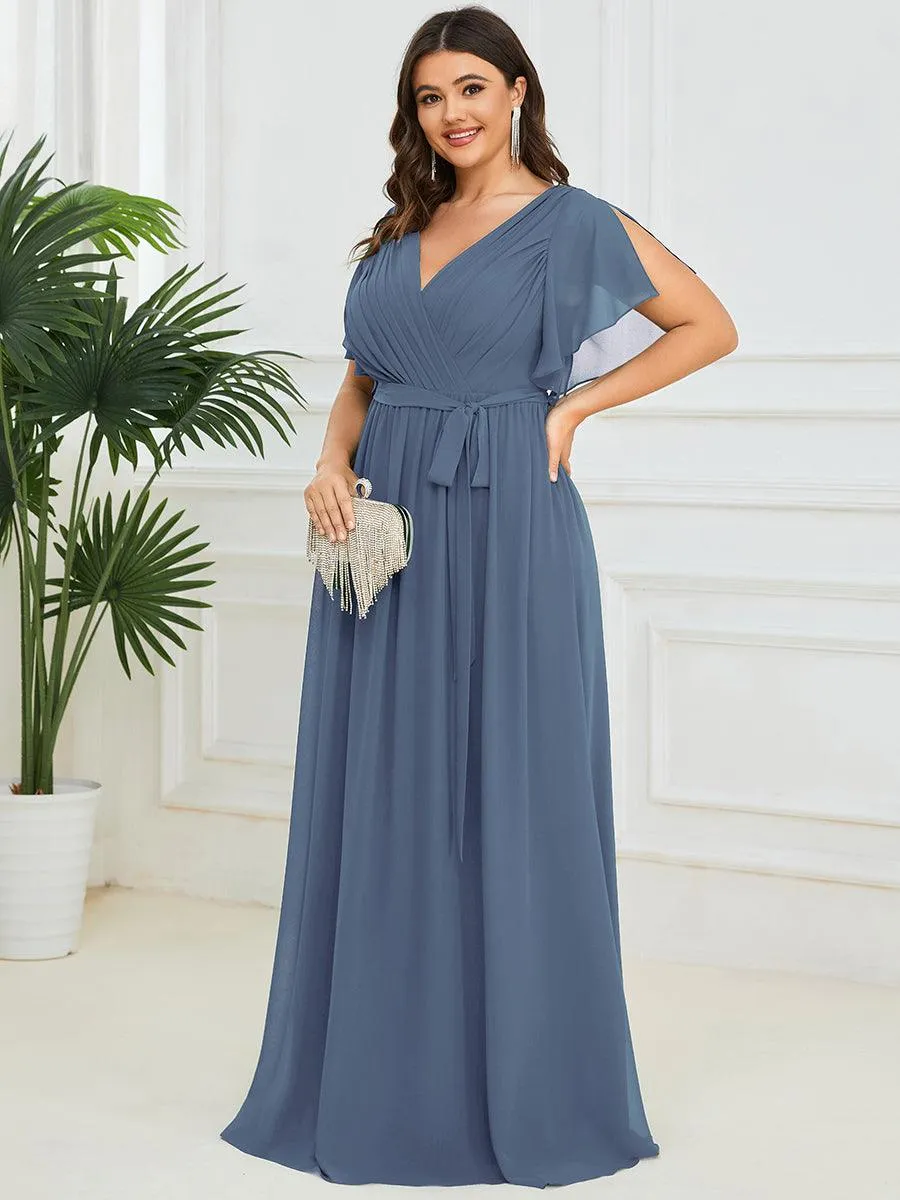 Robe de demoiselle d'honneur en mousseline de soie longue de grande taille à encolure en V Maxi