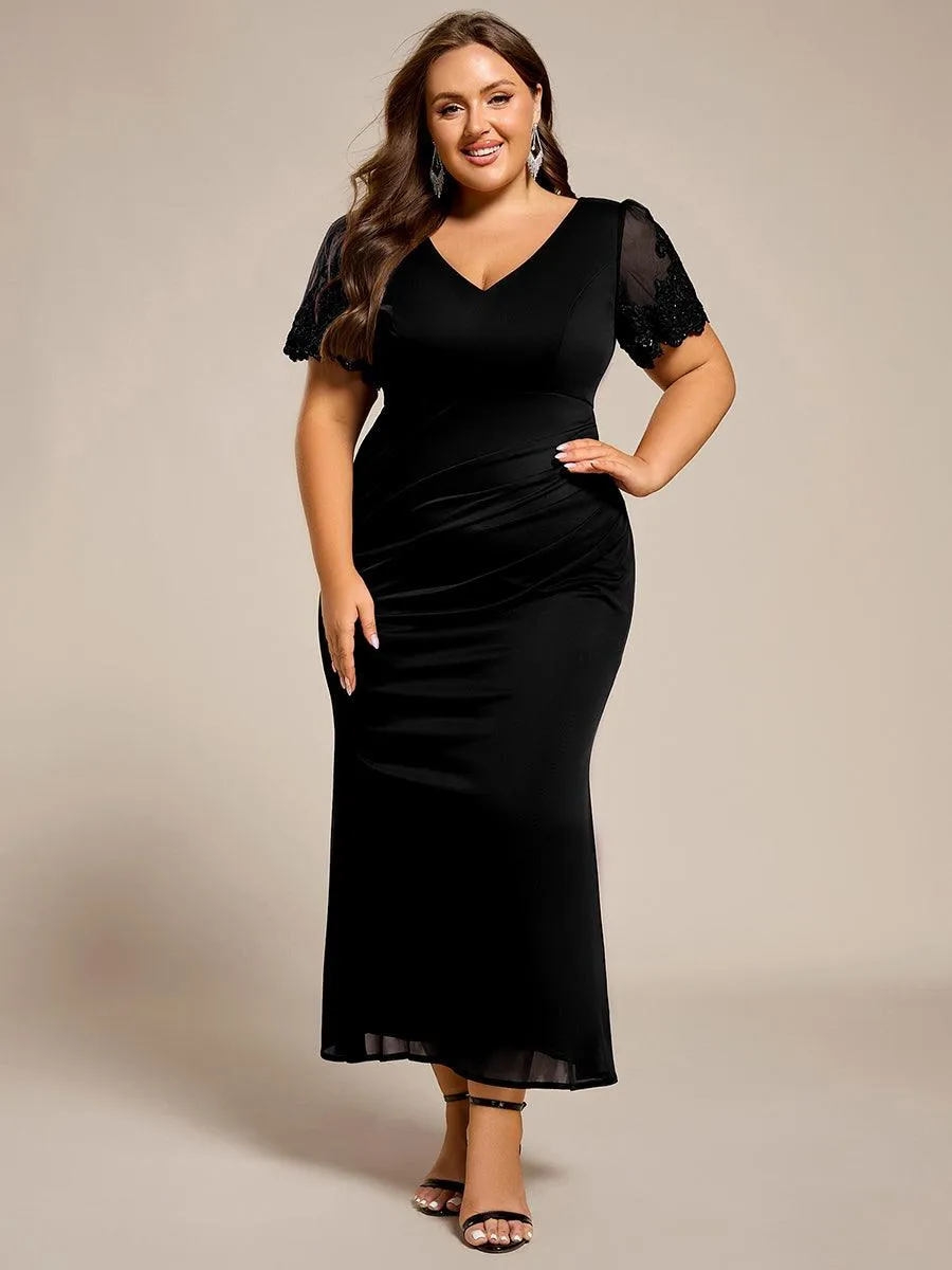 Robe de soirée grande taille à manches courtes et col en V avec perles