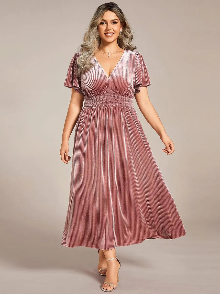 Robe d'invité de mariage mi-longue en velours d'automne à manches courtes et col en V gracieux