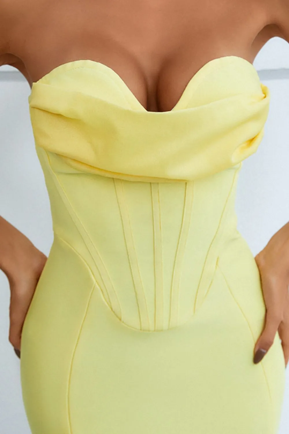 Seam Detail Strapless Sweetheart Neck Bodycon Dress