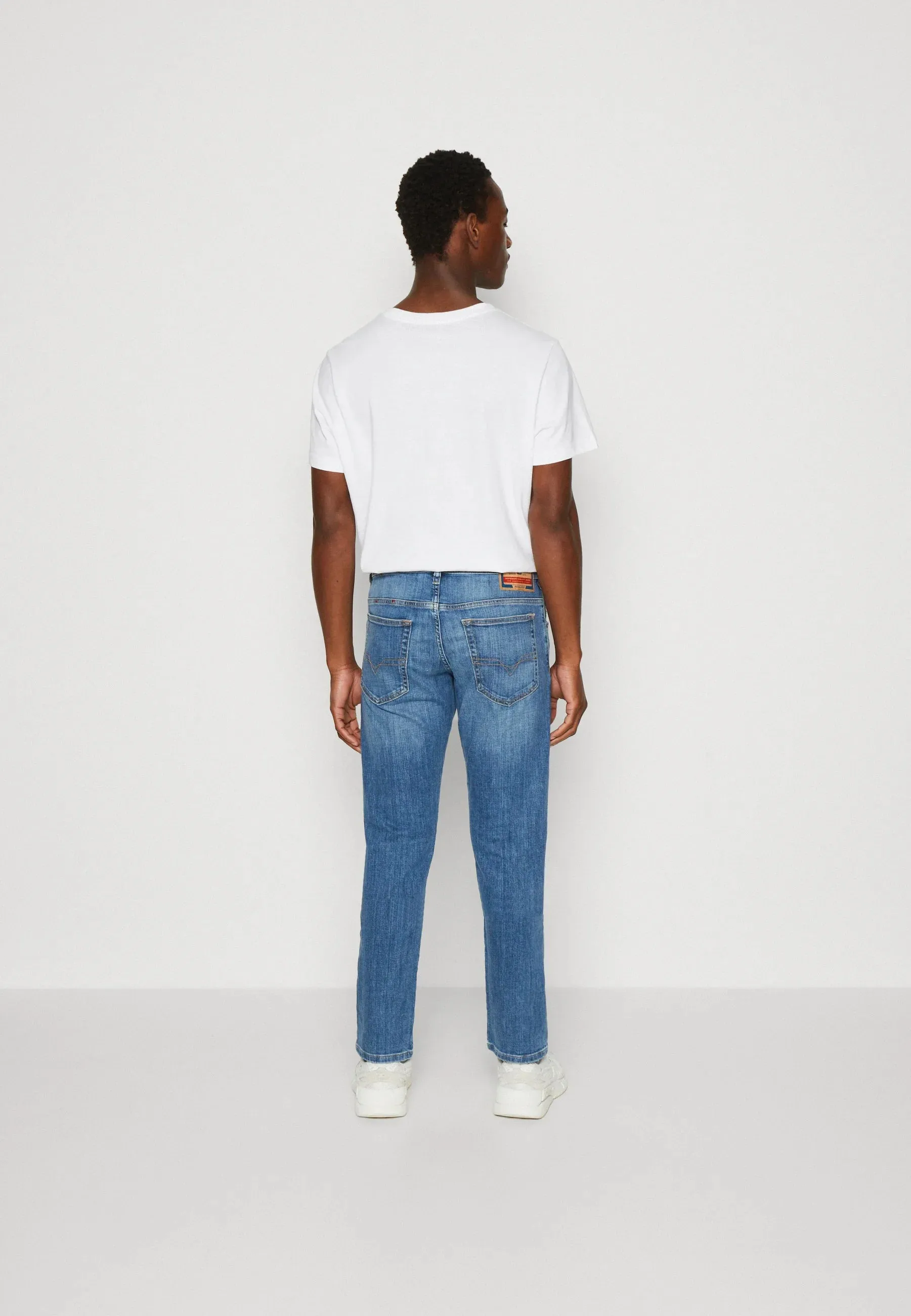 Slim Fit Stretch Denim Jeans with Button Fly – Daniel