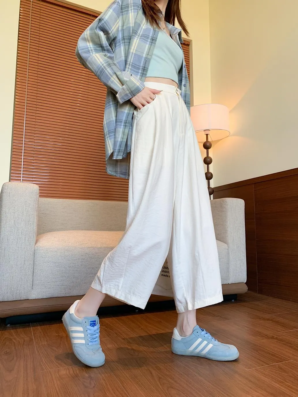 Solid Ankle Cut Jeans for Effortless Style