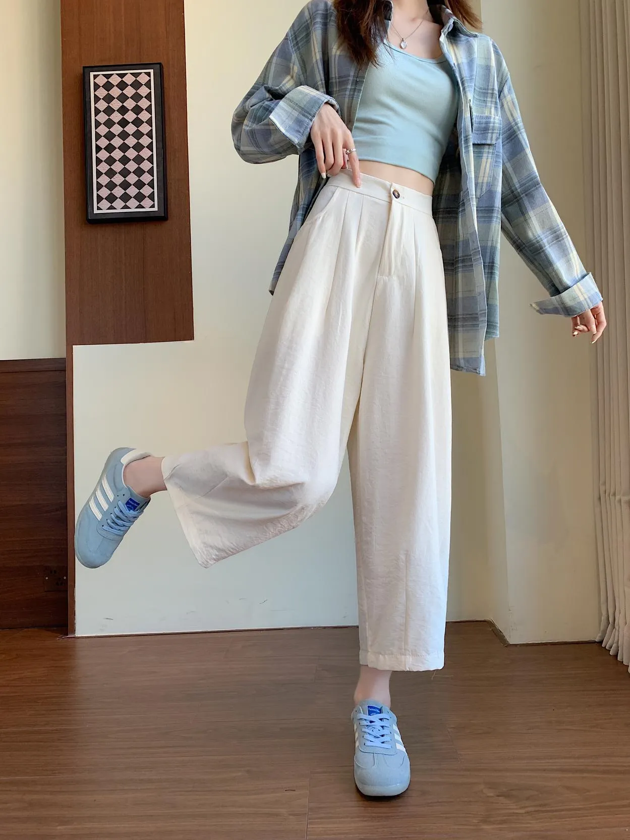 Solid Ankle Cut Jeans for Effortless Style