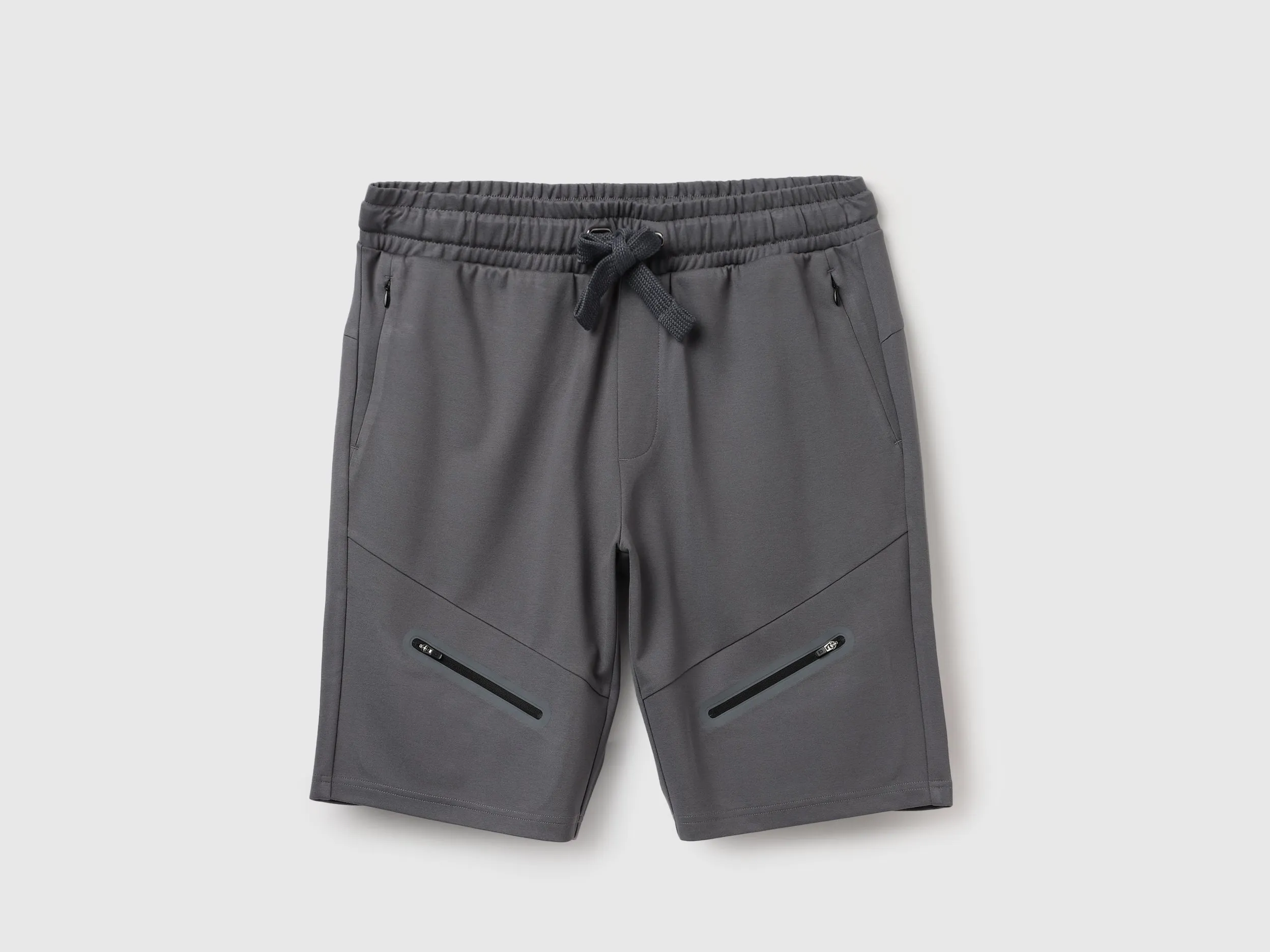 Solid Regular Fit Mid Waist Shorts