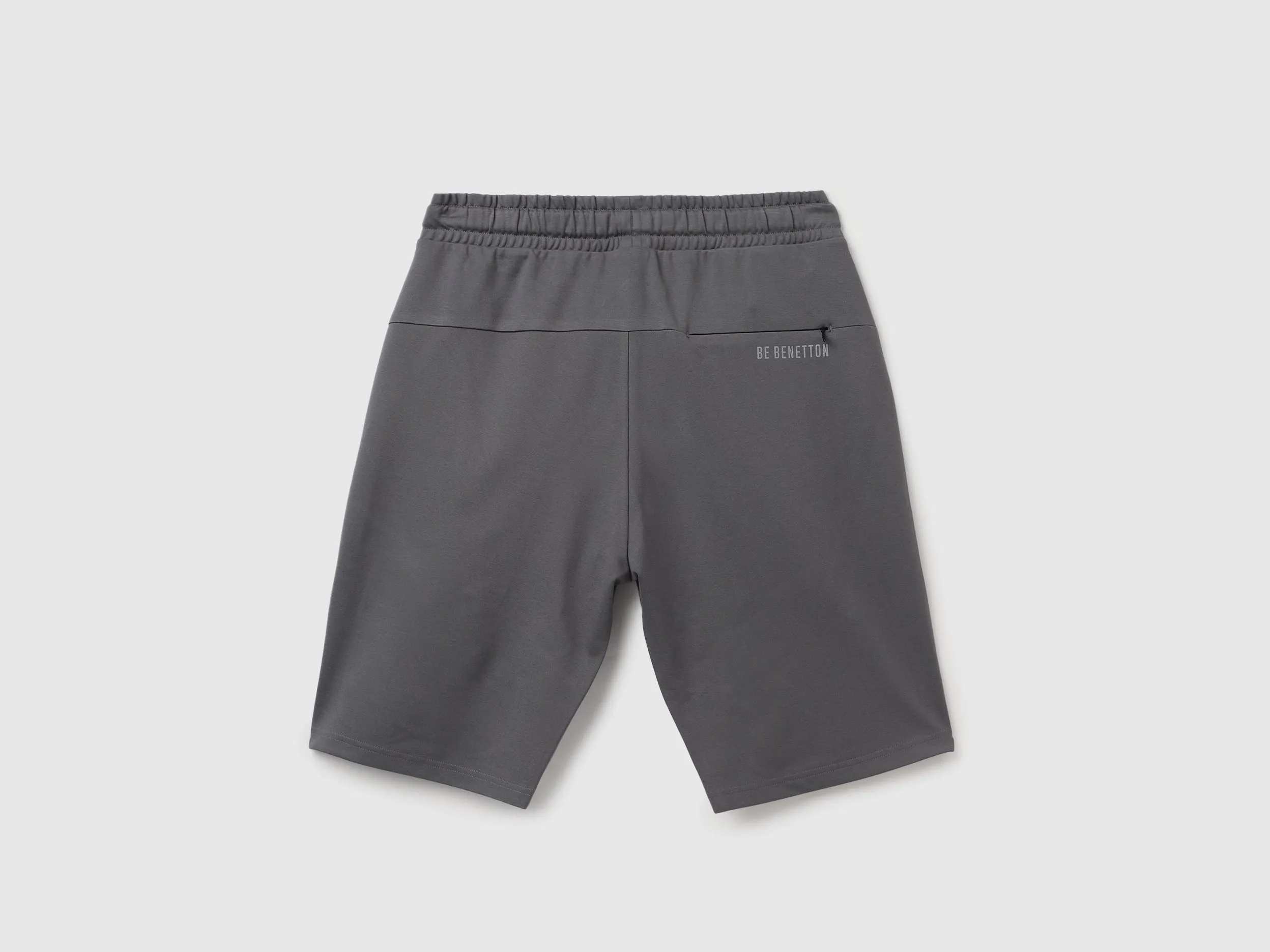 Solid Regular Fit Mid Waist Shorts