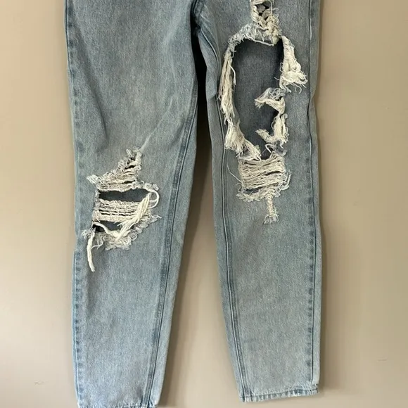 The Kript Loose Jeans Womens S Med Wash Distressed Denim Cotton High Rise Sz XS