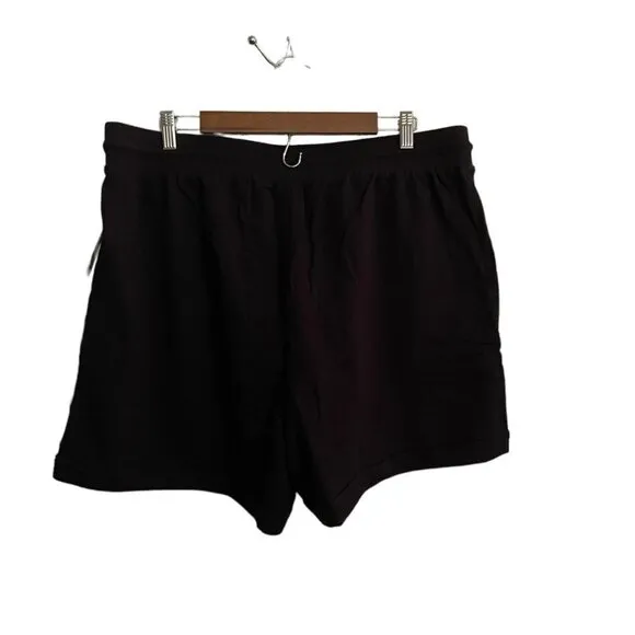 Torrid Womens NWT Black Mid Rise Everyday Fleece Patch Pocket Shorts Size 2X