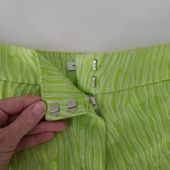 Trina Turk Lime Green Marled Textured Shorts Size 2