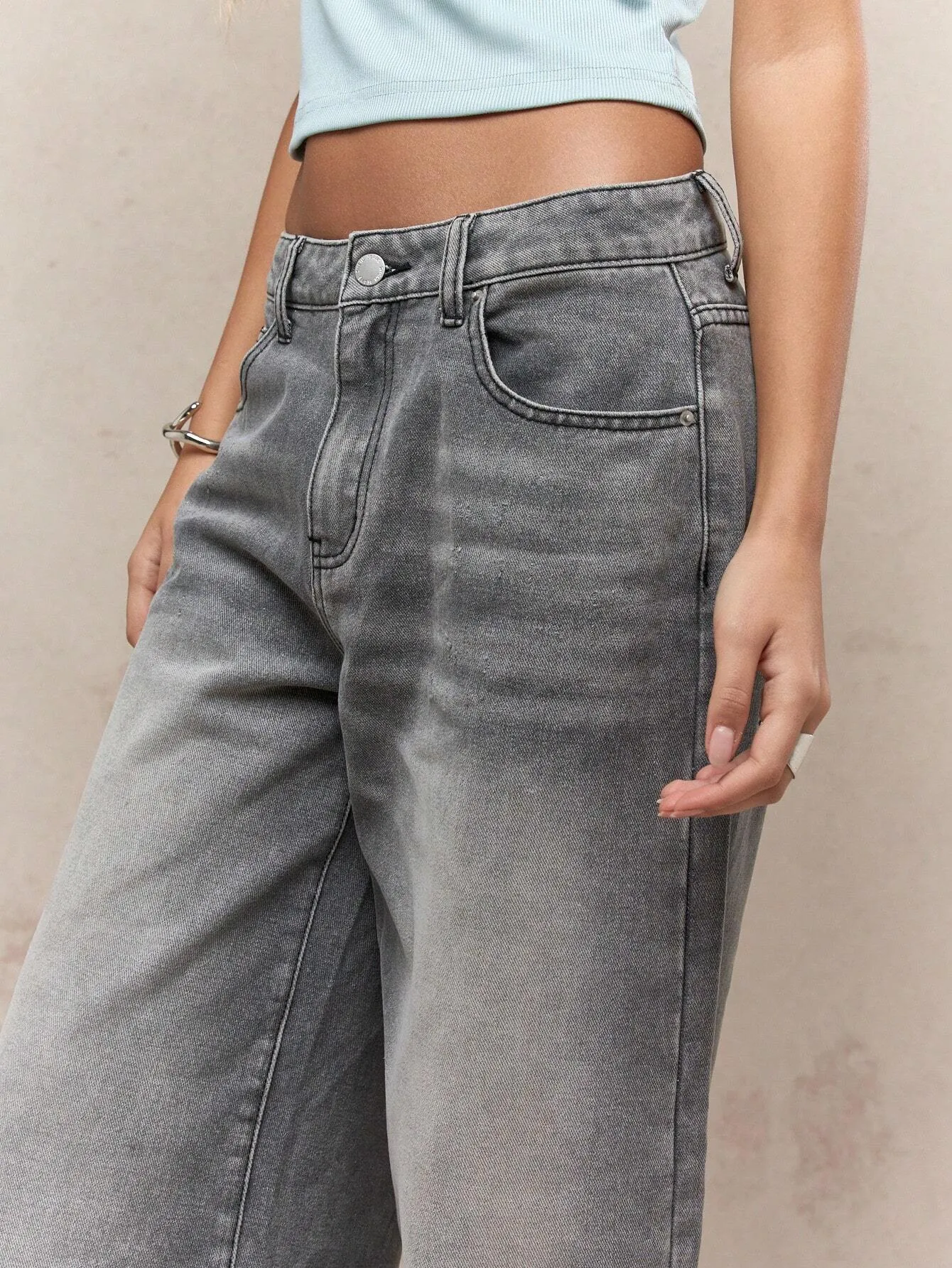 Washed Faded Wide-Leg Jeans | Trendy & Relaxed Denim for Any Occasion