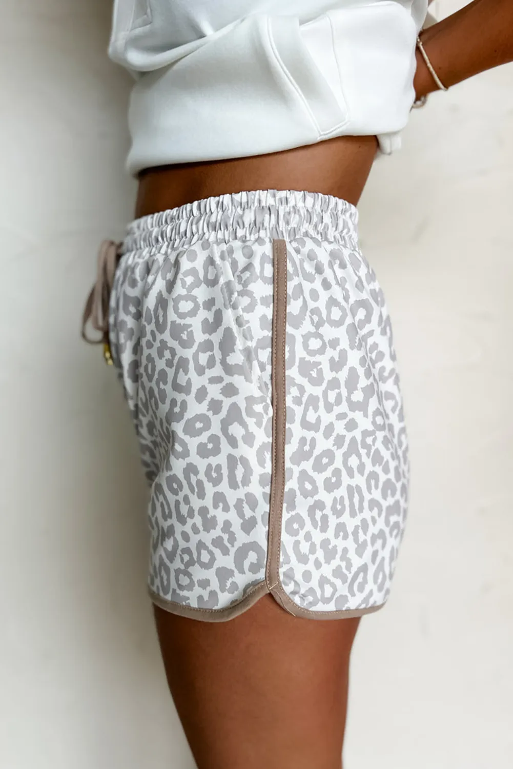 White Leopard Elastic Casual Shorts