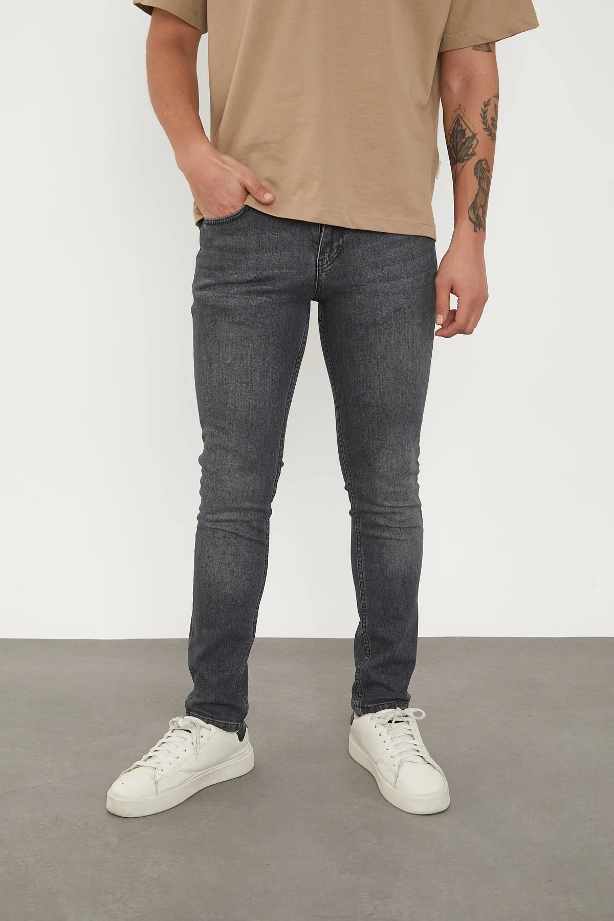 Wolfe Denim Slim Fit Jeans – Charcoal Grey