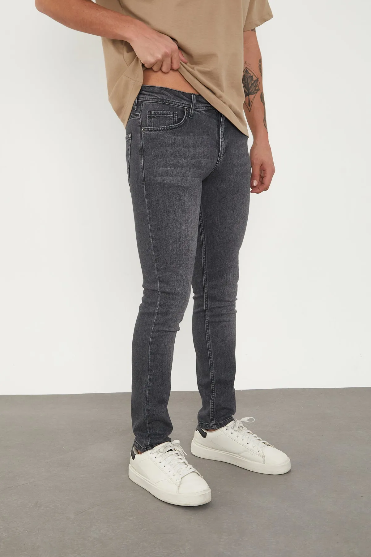 Wolfe Denim Slim Fit Jeans – Charcoal Grey