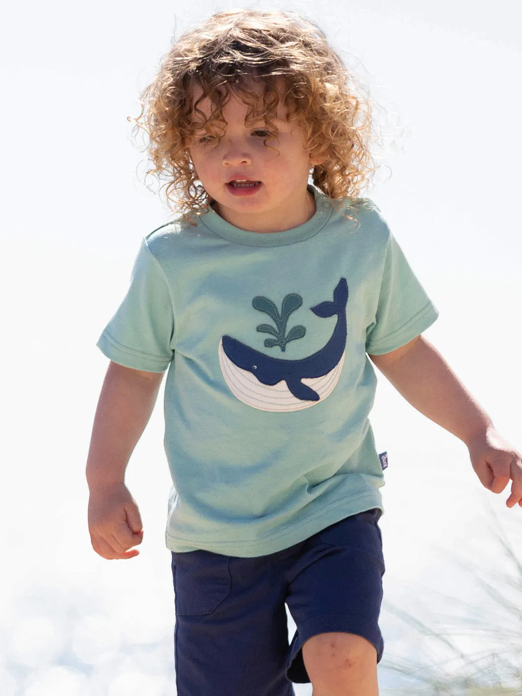Wonder whale t-shirt