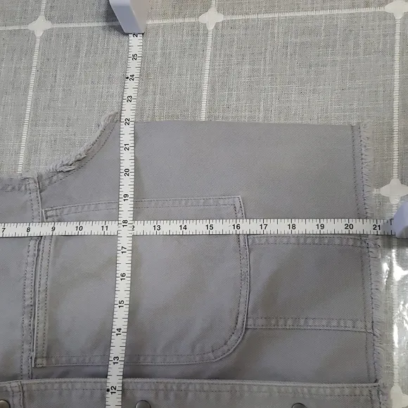 Zara Jean Cropped Vest, Size M