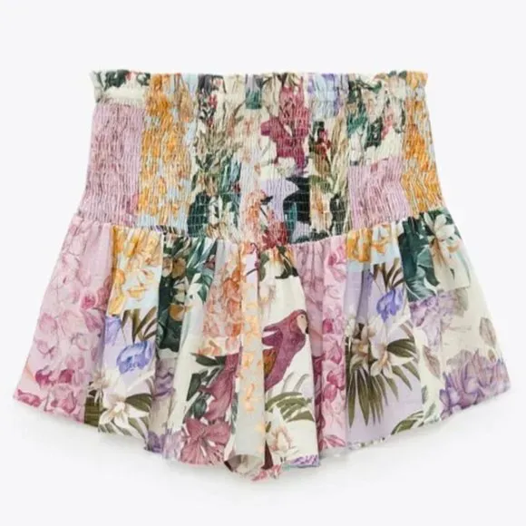 Zara Multicolored Printed Shorts Size M